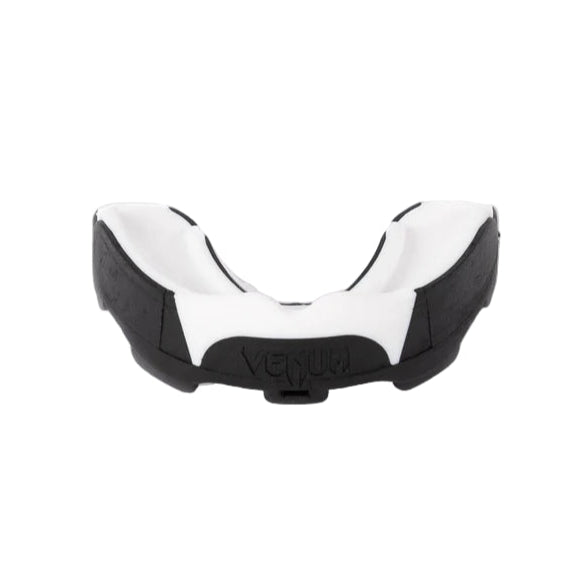 VENUM MOUTHGUARD PREDATOR ADULT W/CASE & STRAP BLACK/WHITE
