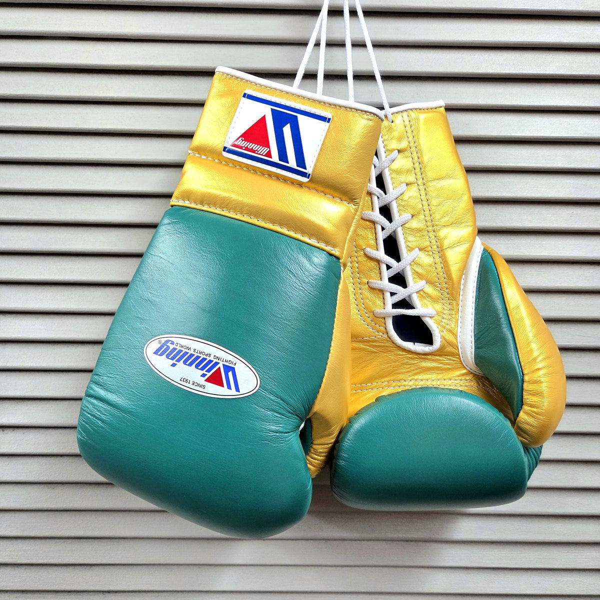 guantes Winning verde menta con dorado