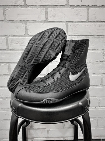 Nike machomai v2 deals