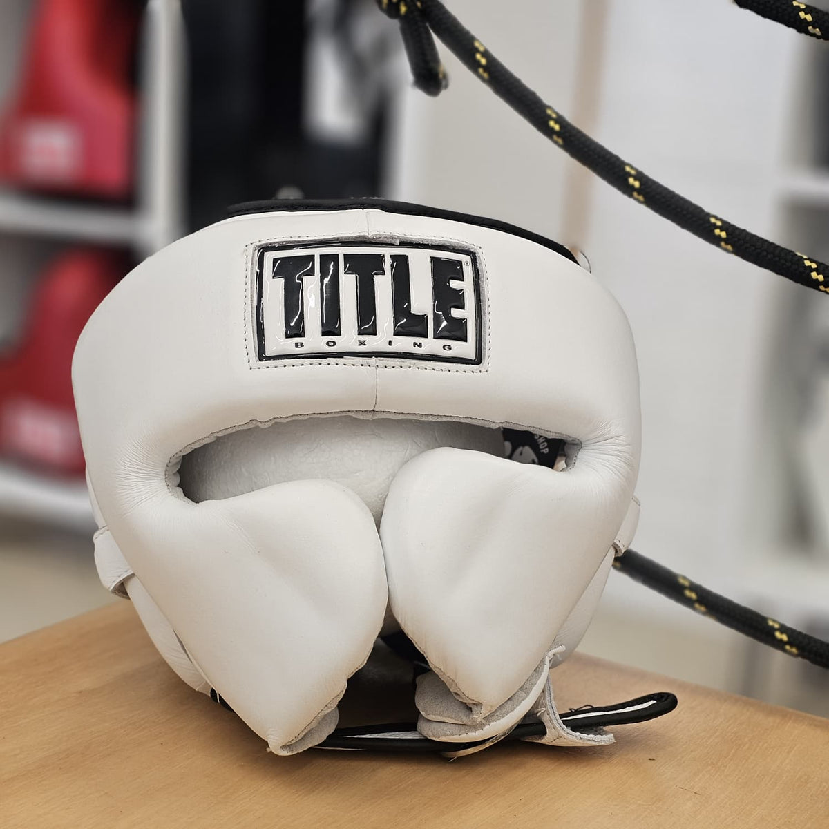 TITLE HEADGEAR LEATHER SPARRING JAPAN STYLE - WHITE