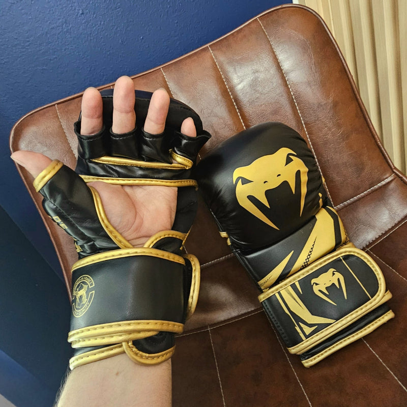 VENUM MMA GLOVES SPARRING CHALLENGER 3.0 BLACK/GOLD