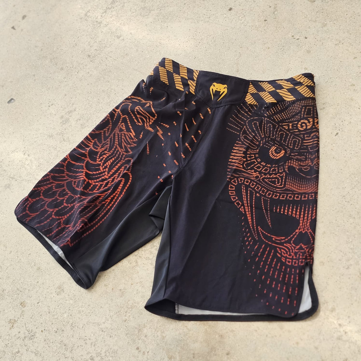 VENUM SHORTS MMA QUETZAL FURY BLACK/RED/ORANGE