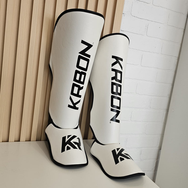 COMBAT CORNER SHINGUARDS KRBON WHITE