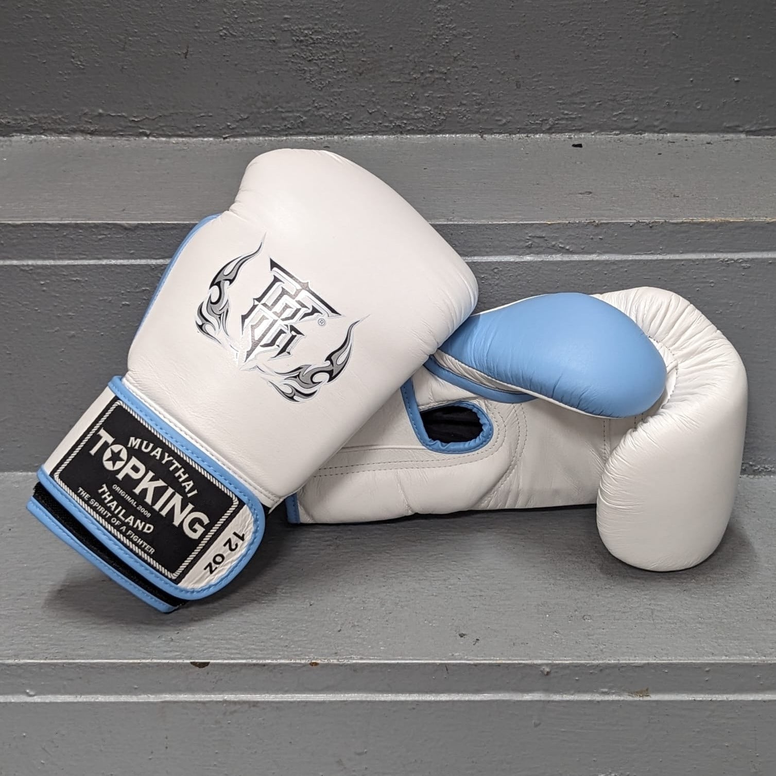 TOP KING GLOVES REBORN HOOK AND LOOP WHITE/ SKY BLUE – MSM