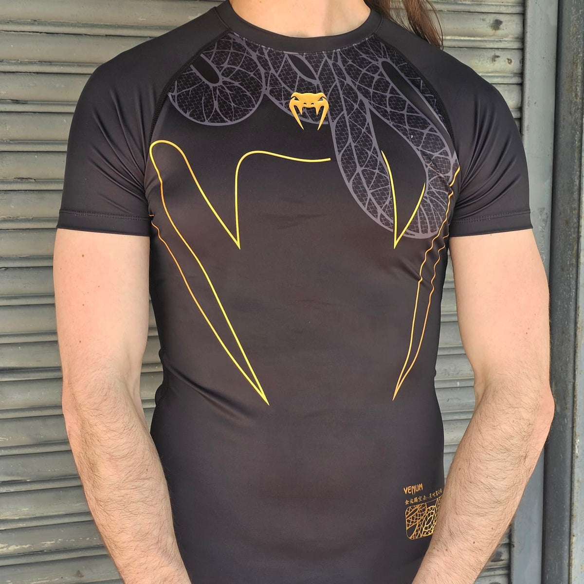 VENUM RASHGUARD S/S SERPENTI BLACK/GOLD