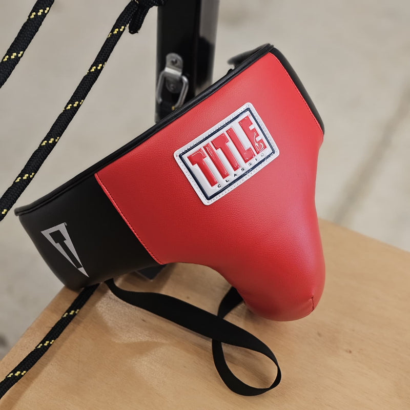 TITLE CUP BOXING DELUXE GROIN PROTECTOR 2.0 RED/BLACK