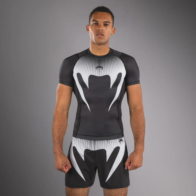 VENUM RASHGUARD NO GI S/S BLACK/WHITE