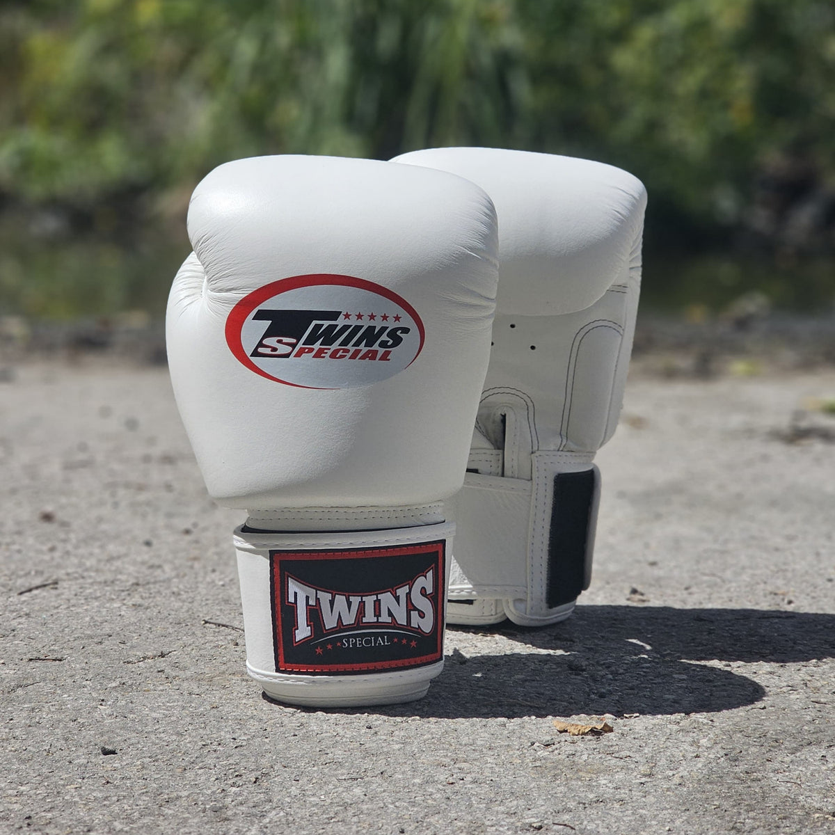 TWINS GLOVES LEATHER HOOK AND LOOP WHITE