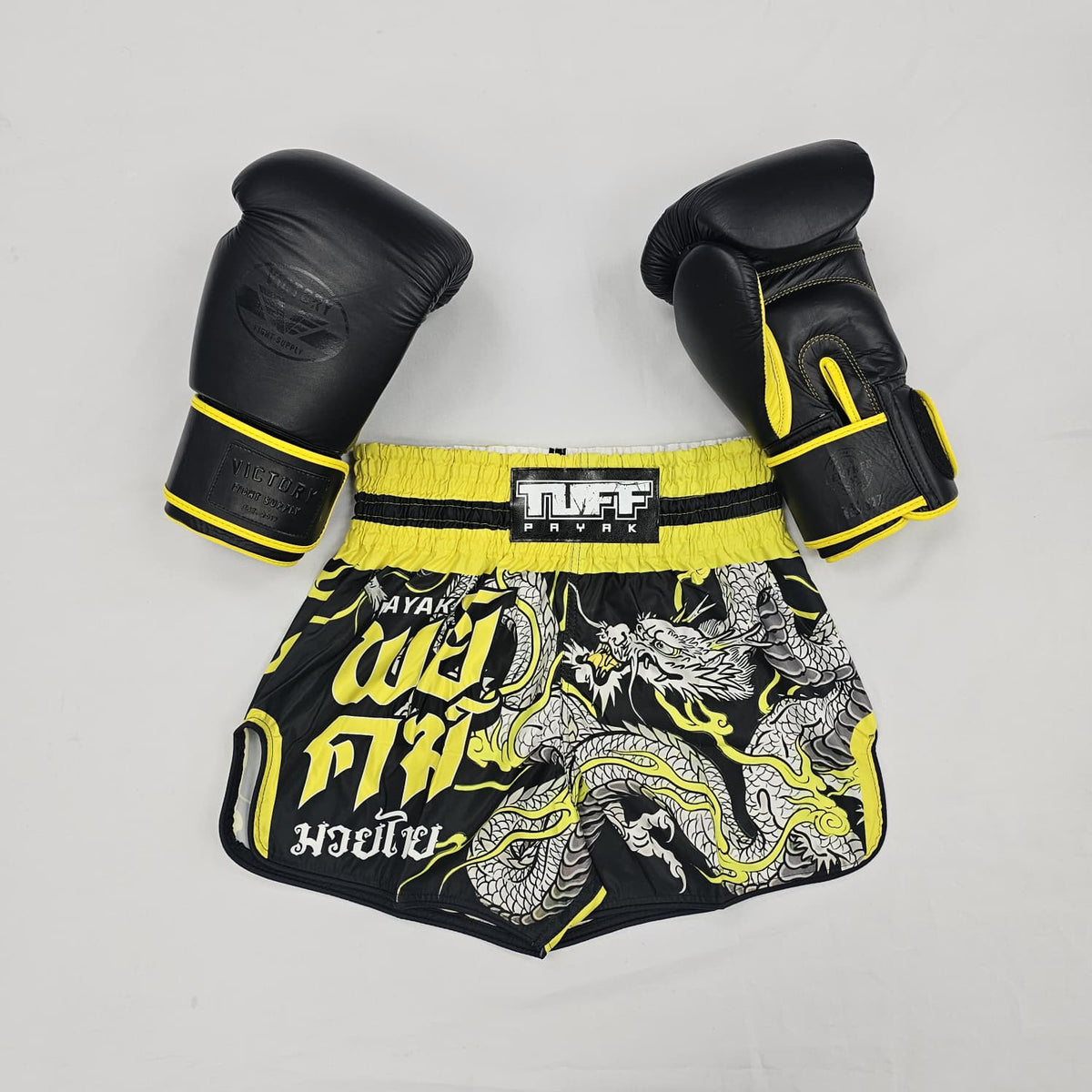 TUFF MUAY THAI SHORTS HIGH CUT RETRO PAYAK RISING BLACK/YELLOW