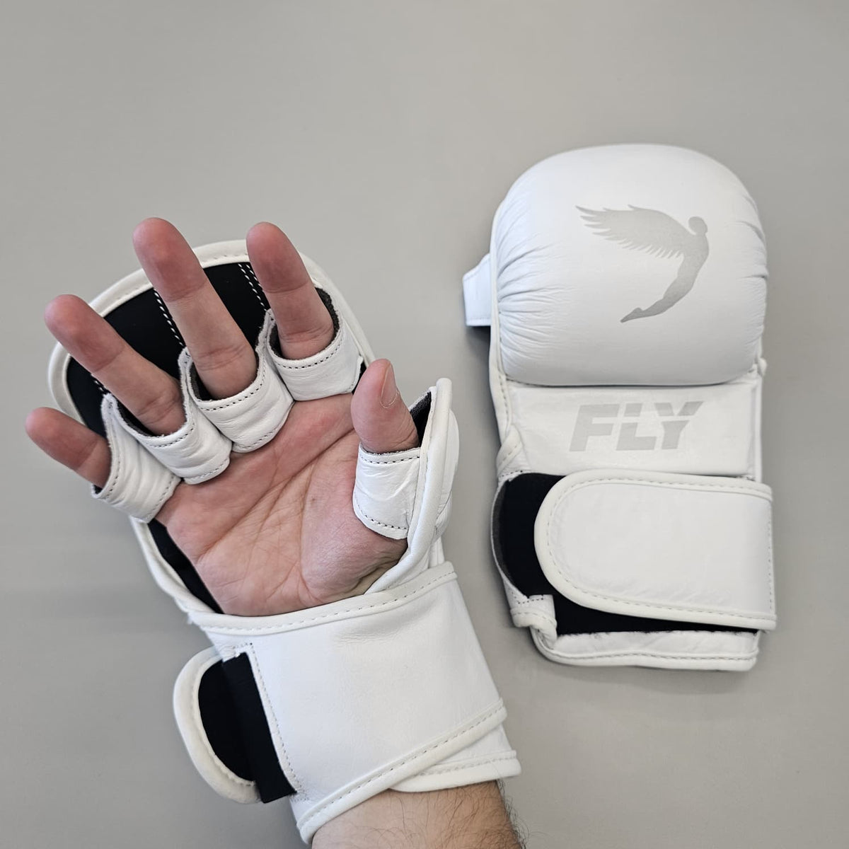 FLY MMA GLOVES SHADOW M 2.0 WHITE