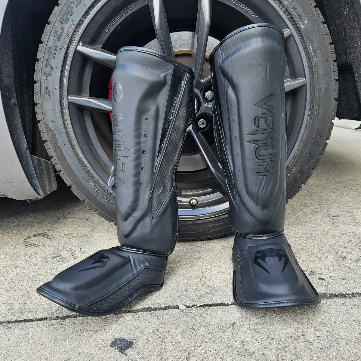 VENUM SHINGUARDS ELITE EVO BLACK