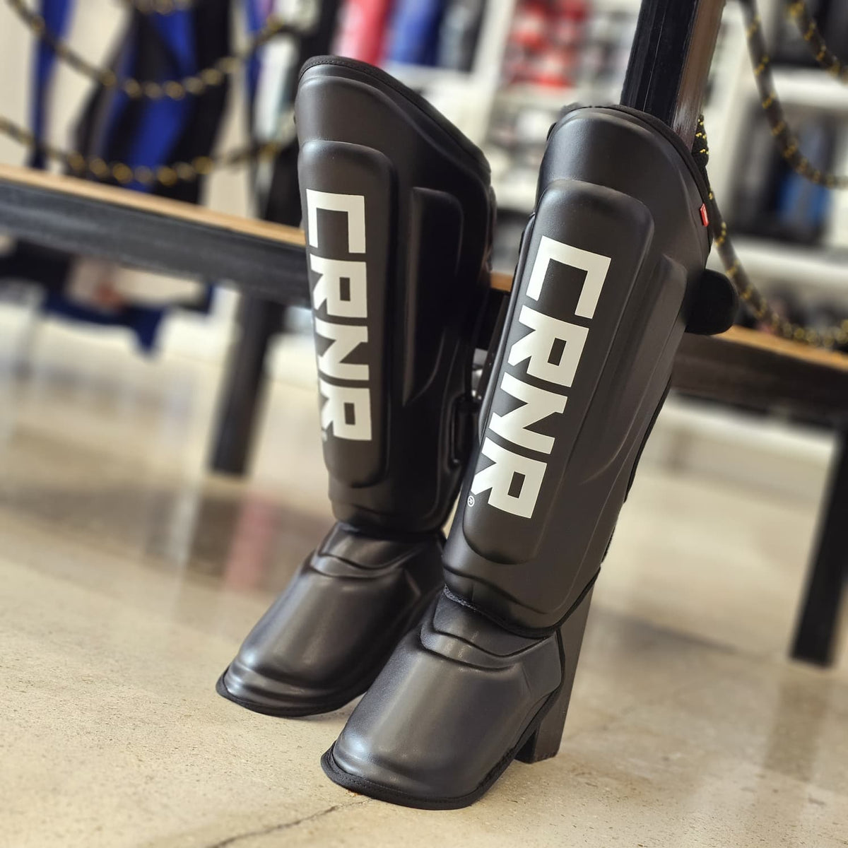 COMBAT CORNER SHINGUARDS SUPREME BLACK