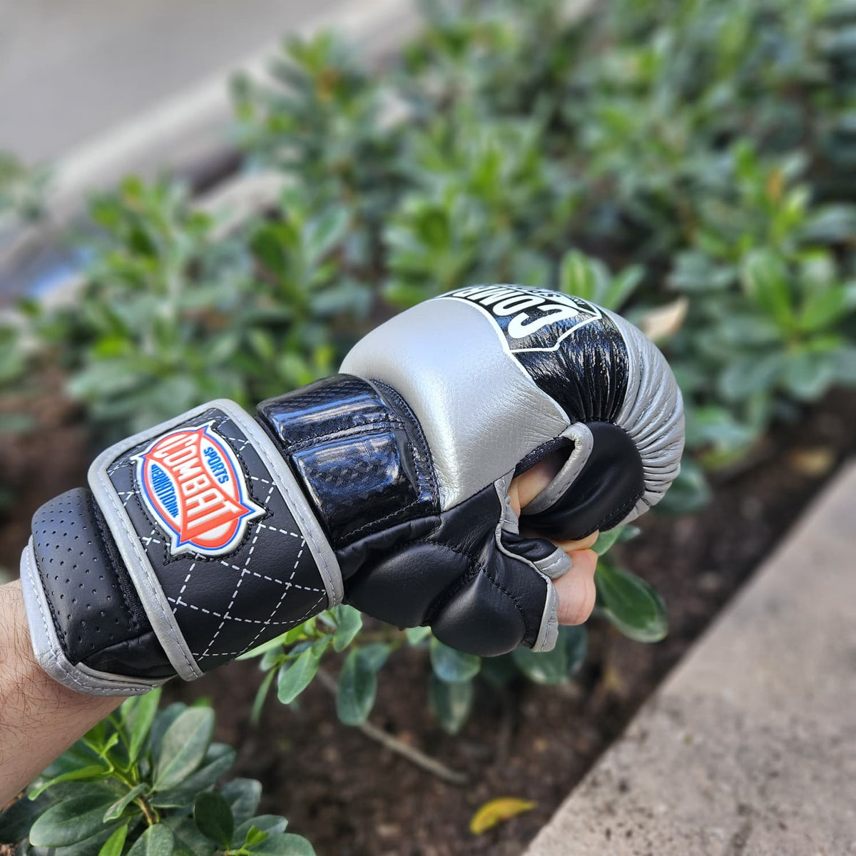 COMBAT SPORTS MMA GLOVES SPARRING TG6 SILVER