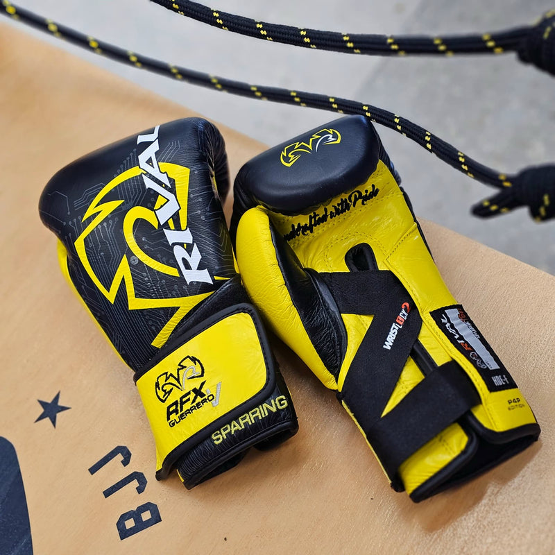 RIVAL GLOVES LIMITED EDITION P4P V SPARRING BLACK YELLOW