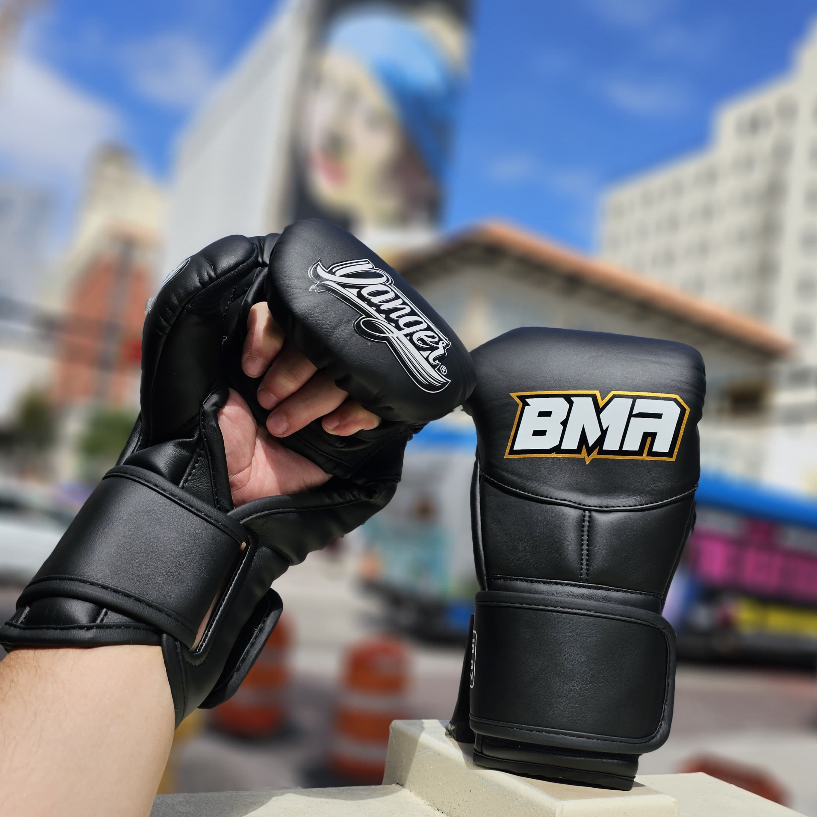 DANGER HYBRID GLOVES BMA HOOK & LOOP BLACK $179.99 – MSM FIGHT SHOP