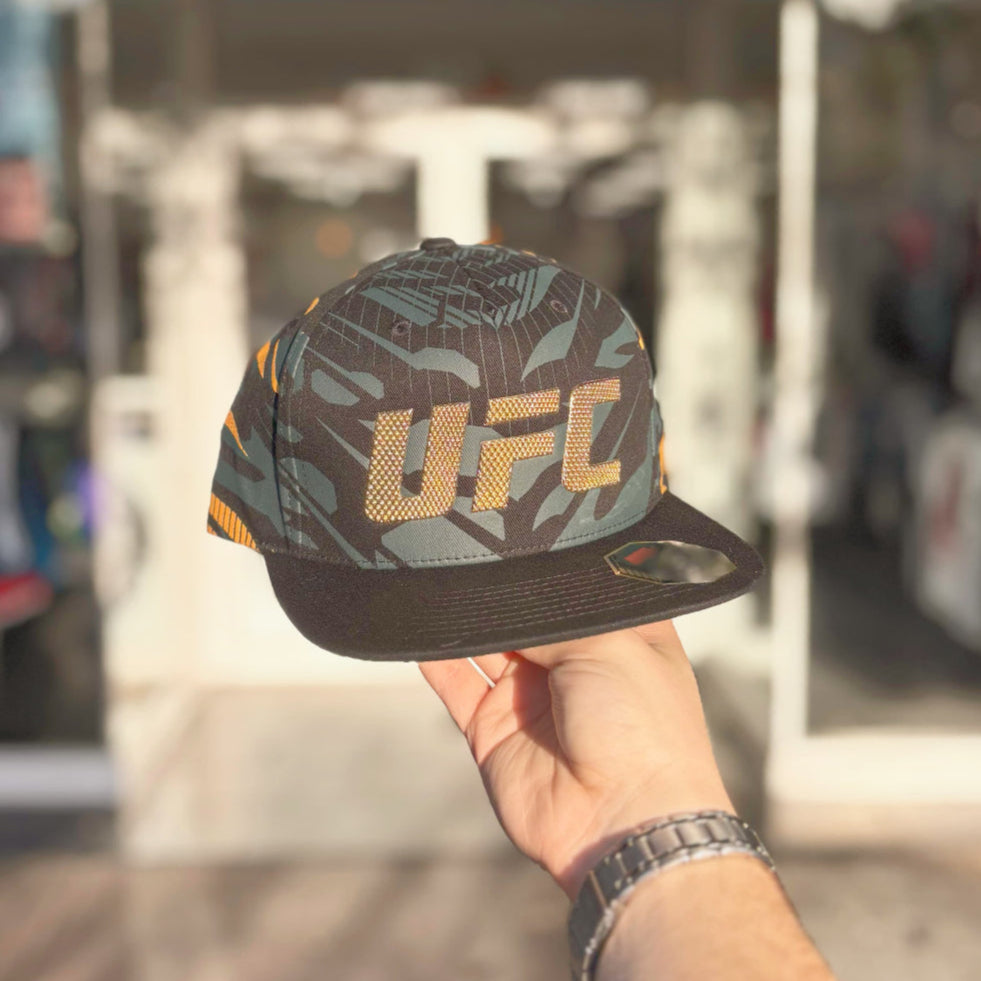 VENUM HAT UFC FUSION FLAT BILL BLACK/GOLD