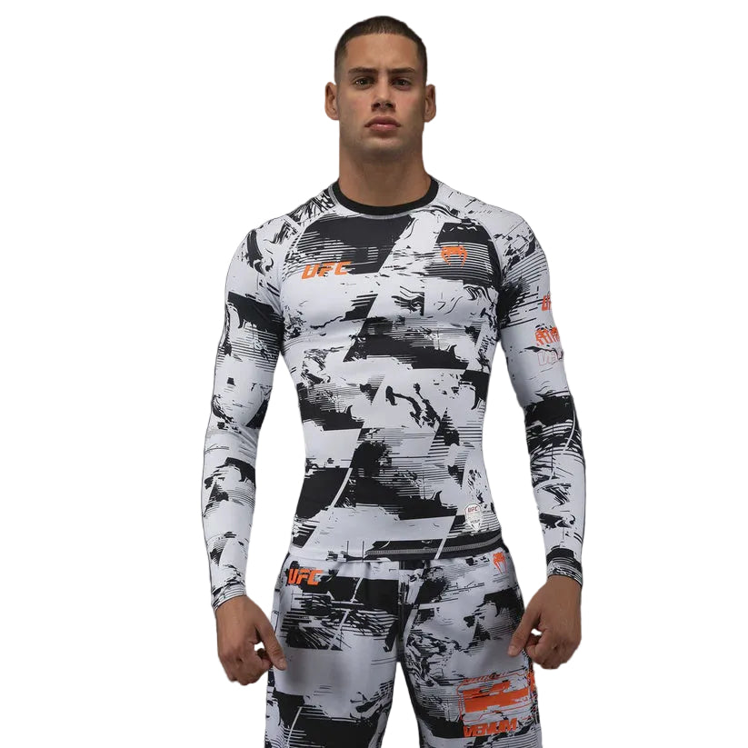 VENUM RASHGUARD UFC ZENITH L/S WHITE BLACK
