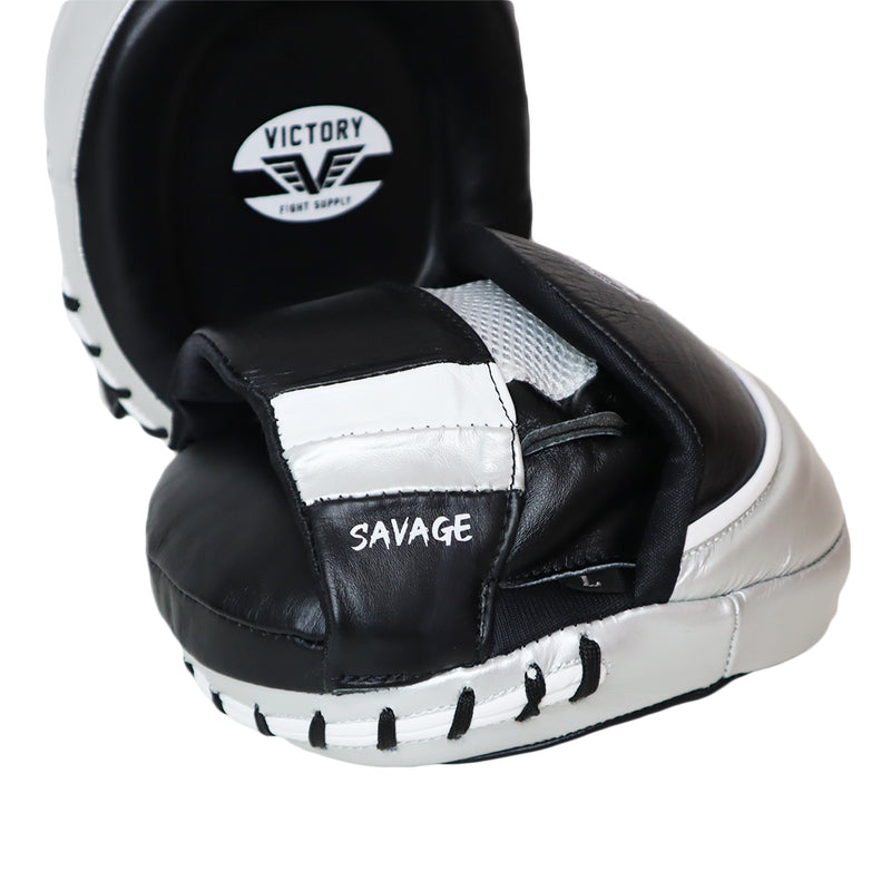 VICTORY FOCUS MITTS SAVAGE MICRO LEATHER  BLACK/SILVER/WHITE