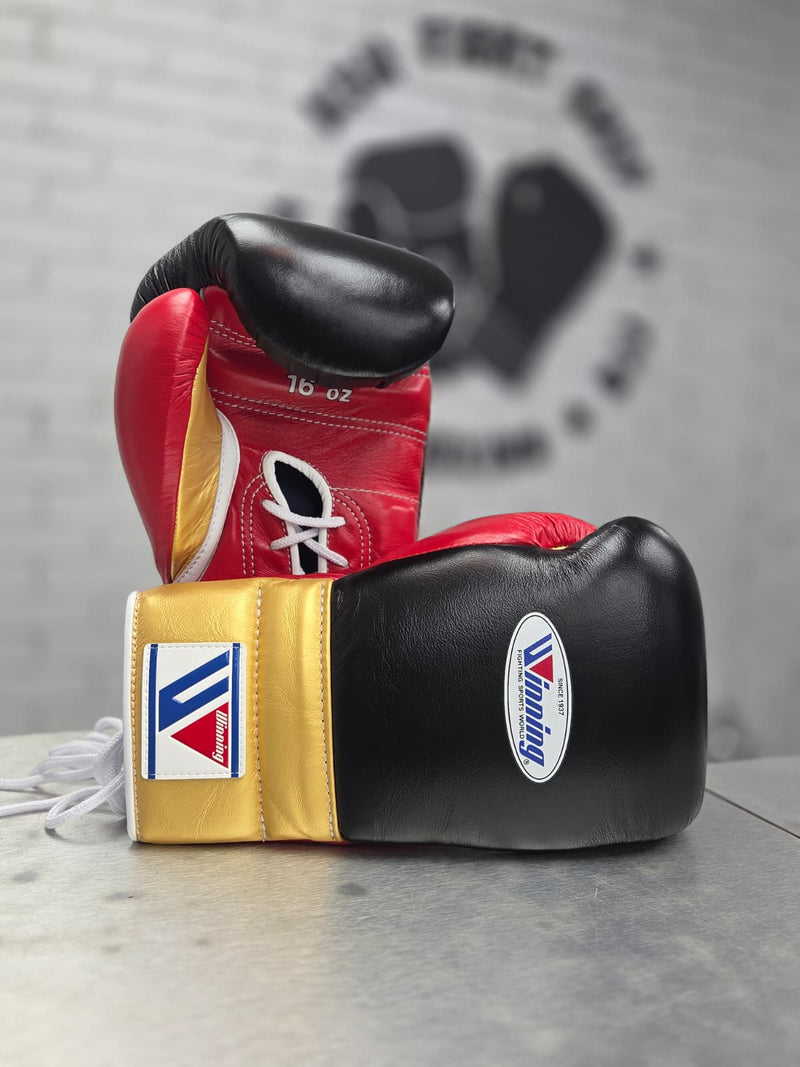 WINNING GLOVES CUSTOM LACE 16OZ BLACK/RED/GOLD