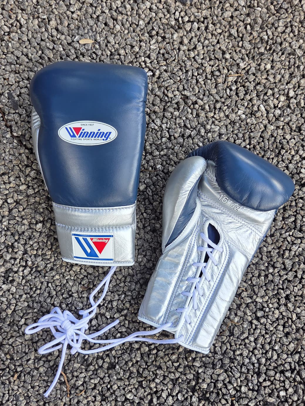 WINNING GLOVES CUSTOM LACE NAVY BLUE/SILVER – MSM FIGHT SHOP