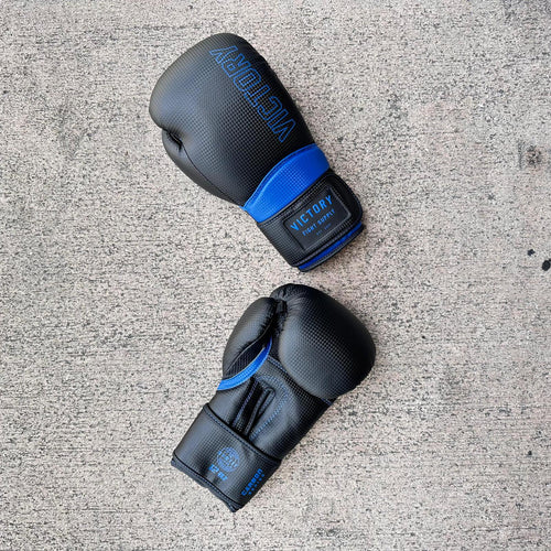 VICTORY GLOVES BOXING CARBON SYNTEC HOOK & LOOP BLACK/BLUE