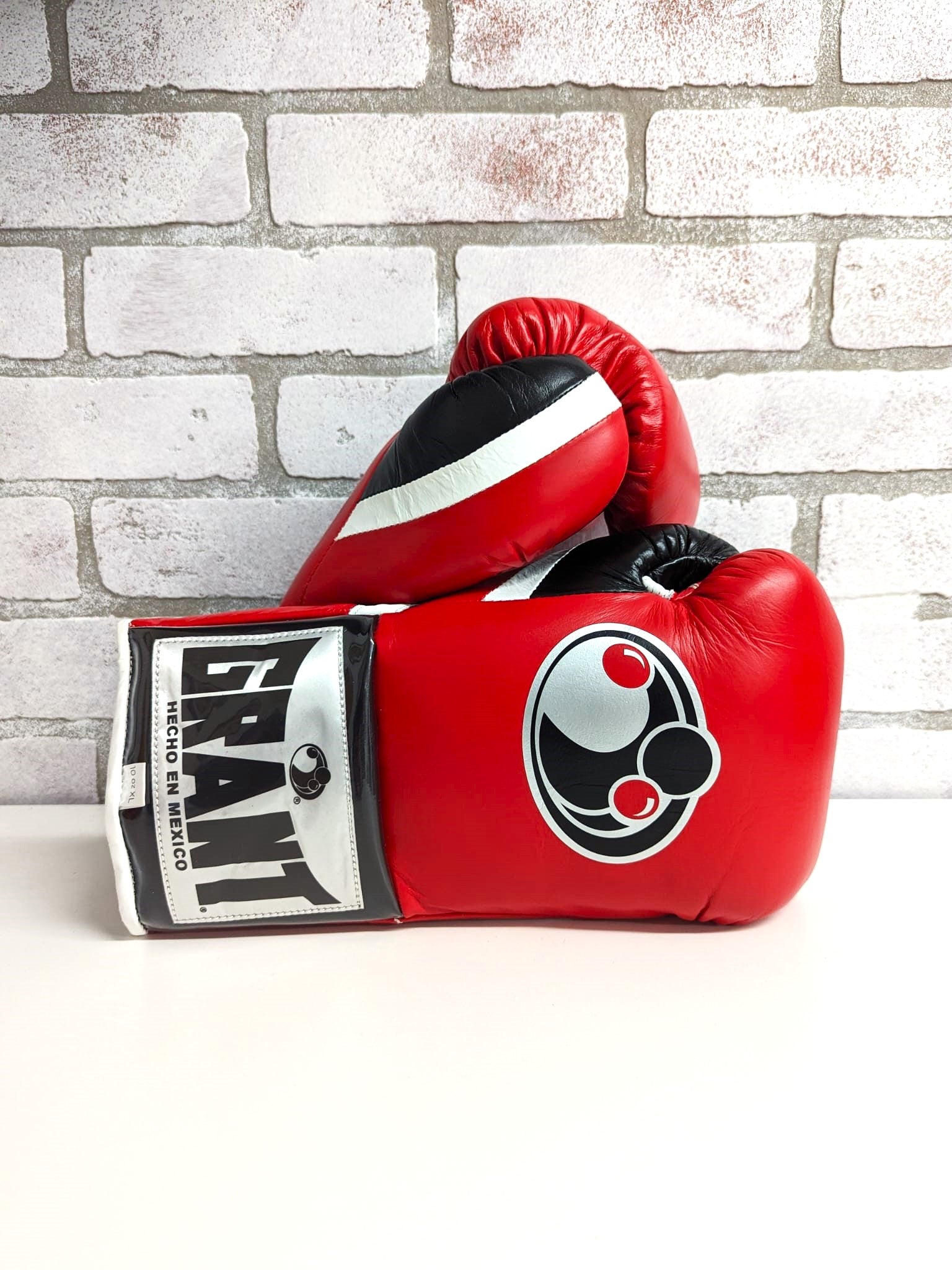 Grant Worldwide Professional Boxing Fight Gloves 10oz MSM Fight
