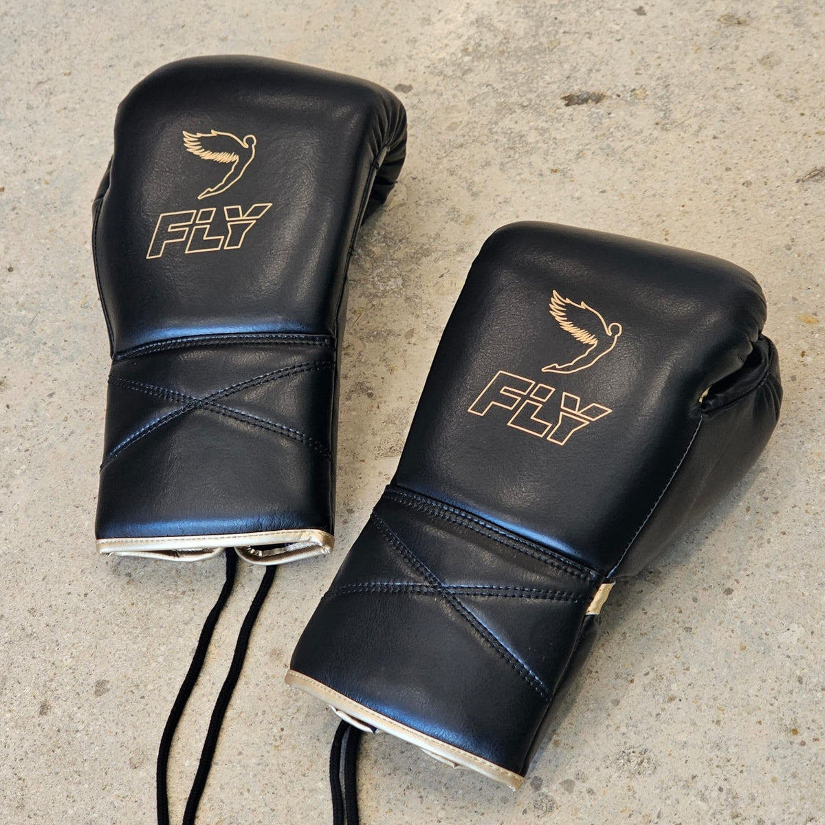 FLY BOXING GLOVES SUPER LACE PRO X 2 BLACK/GOLD