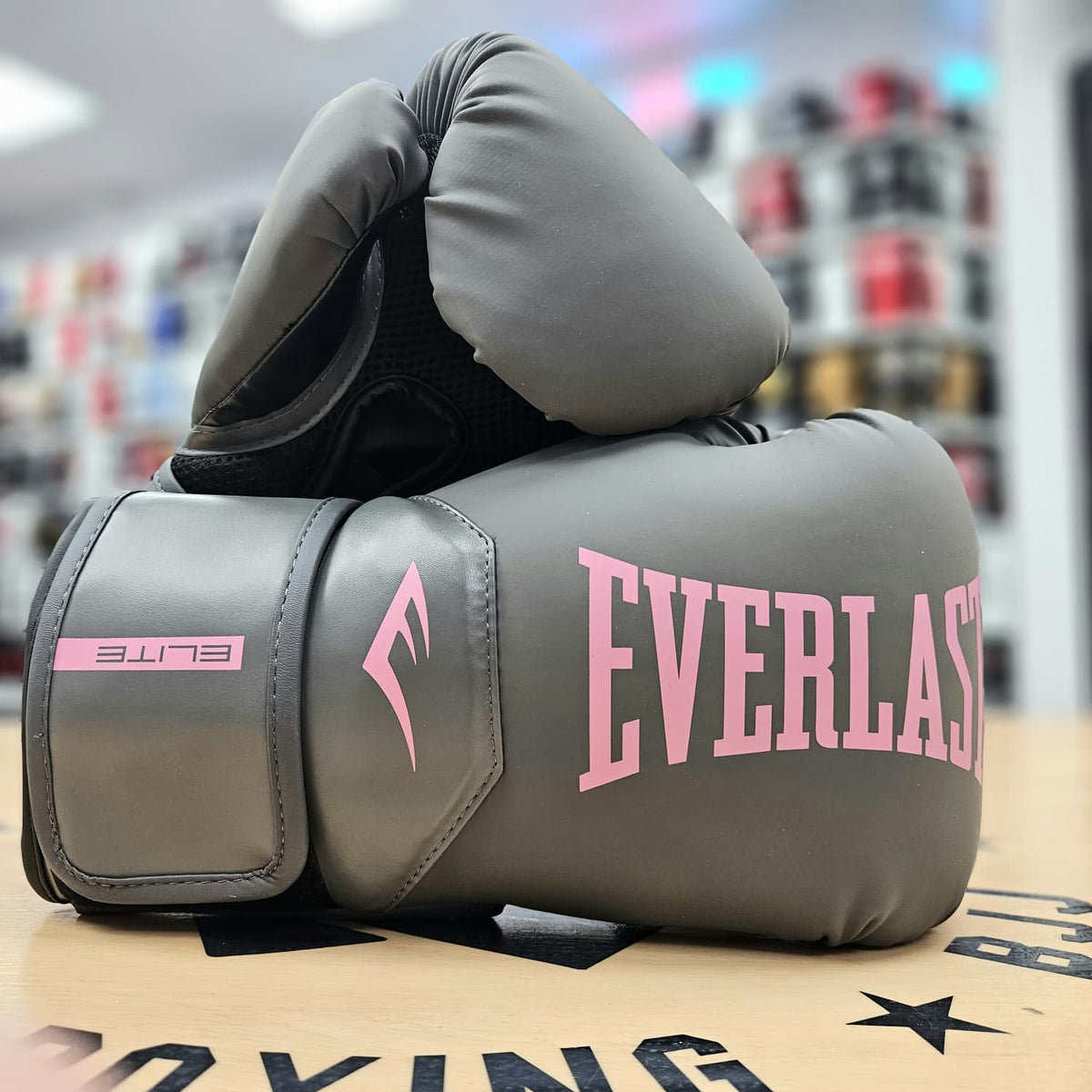 EVERLAST GLOVES ELITE 2 HOOK AND LOOP GREY/PINK