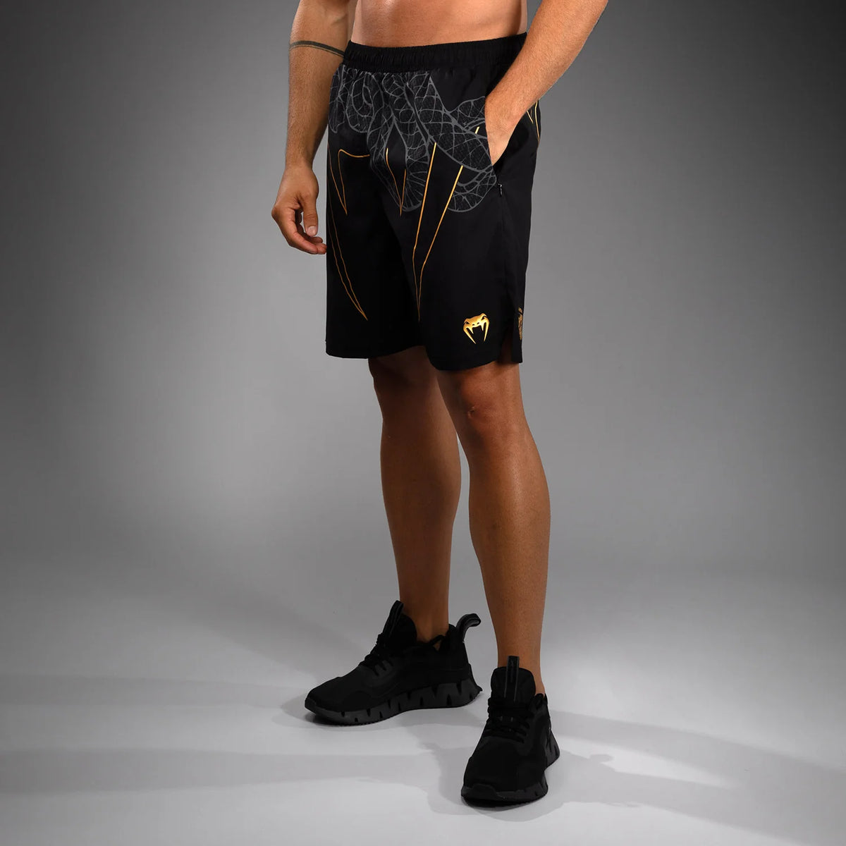 VENUM FIGHT SHORTS SERPENTI MMA BLACK/GOLD