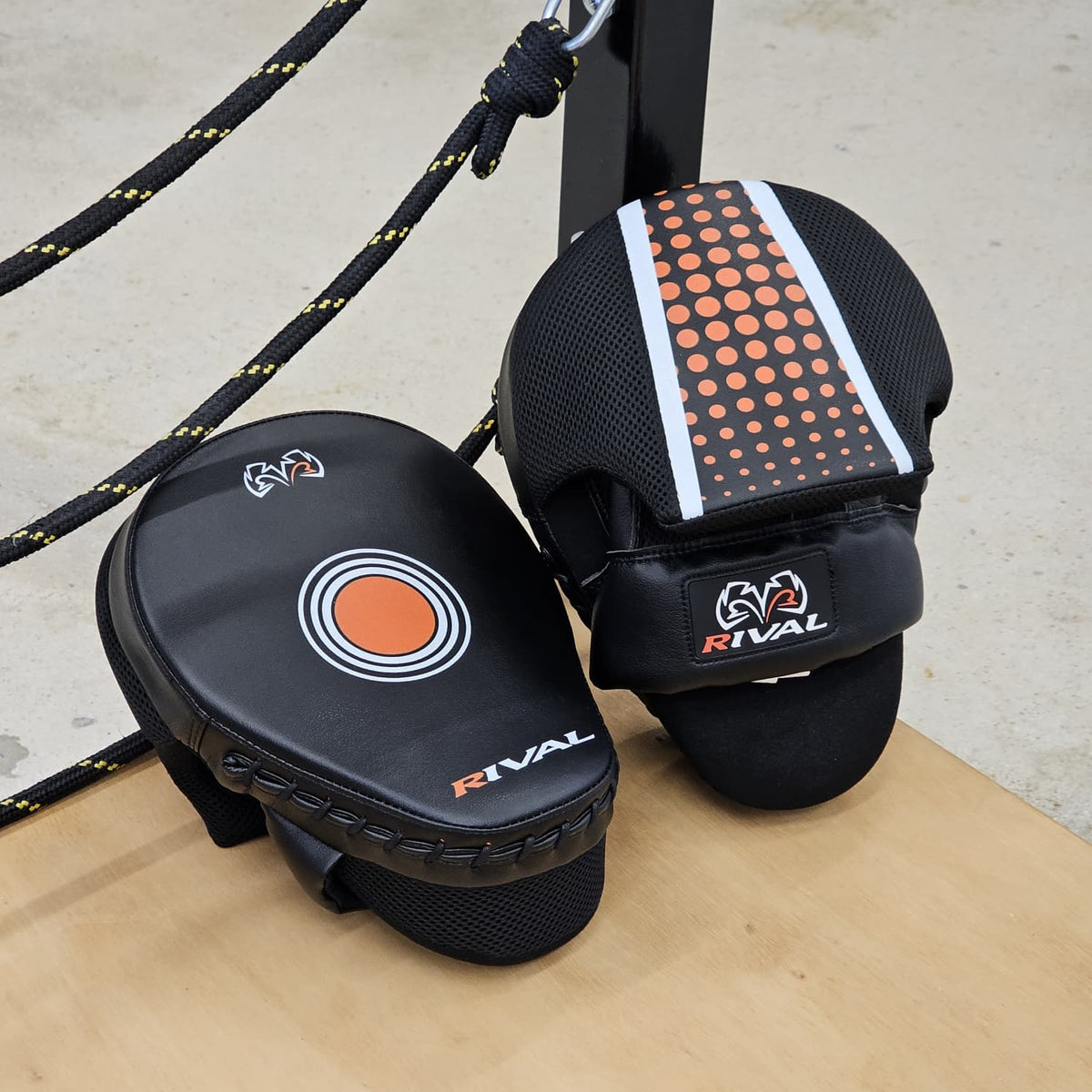 RIVAL FOCUS MITTS RAPM PRO PUNCH MITTS