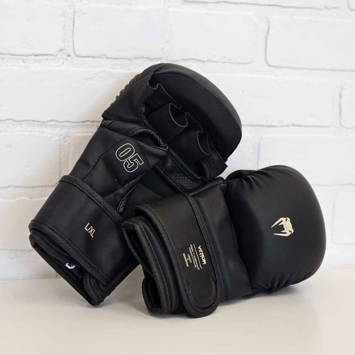 VENUM MMA GLOVES IMPACT EVO SPARRING BLACK