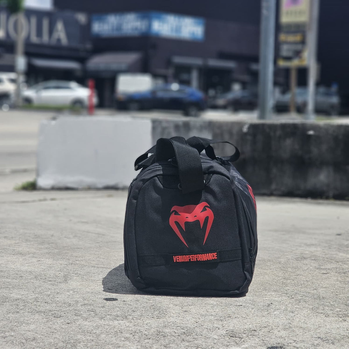 VENUM BAG TRAINER LITE EVO DUFFLE BLACK/RED