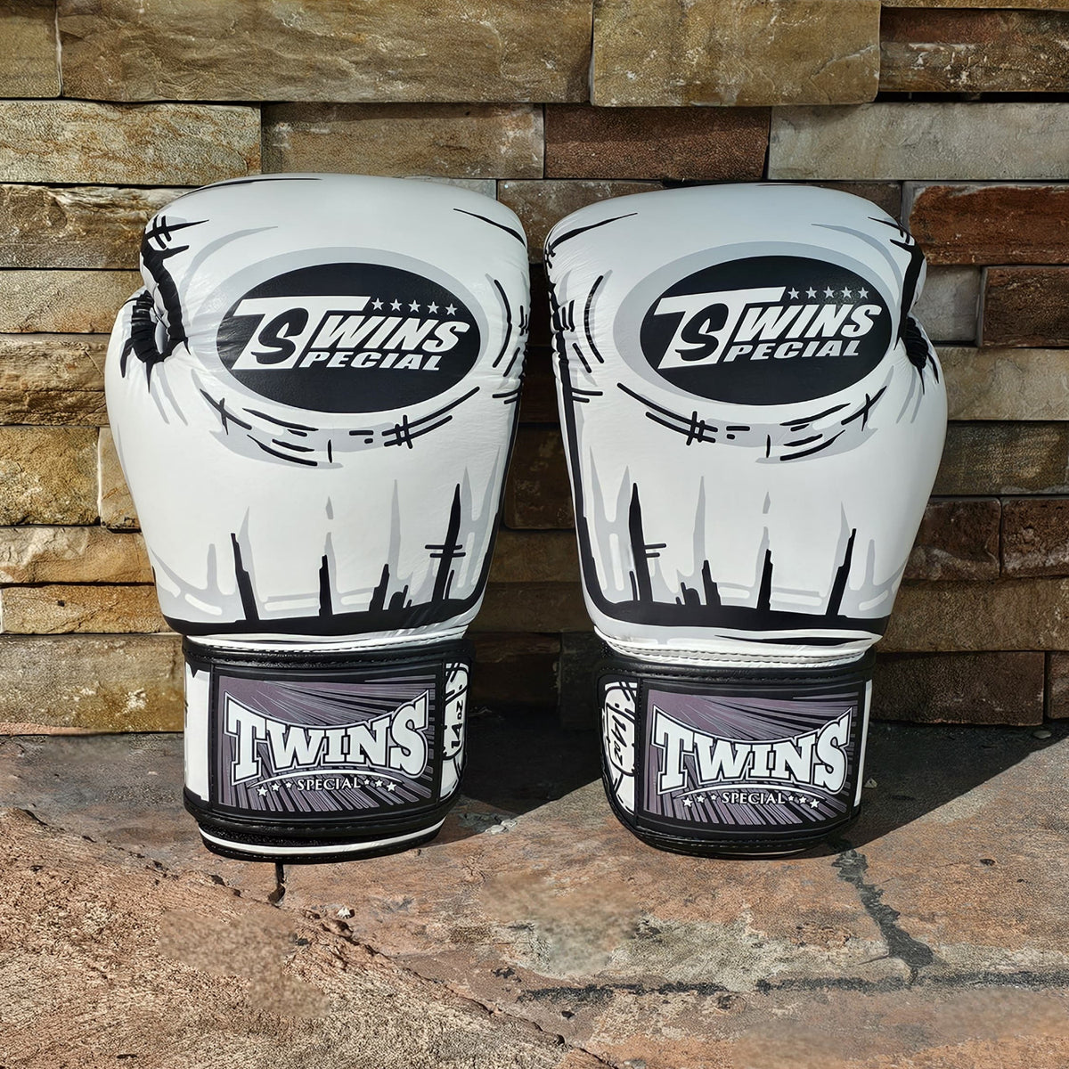 TWINS GLOVES LEATHER HOOK AND LOOP COMIC WHITE/BLACK