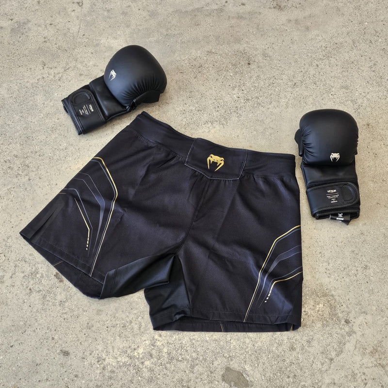 VENUM FIGHT SHORT MMA STREAMLINE BLACK /GOLD