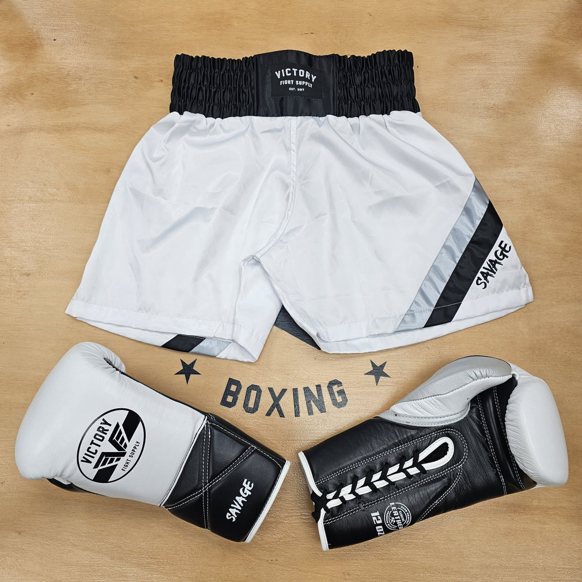 VICTORY BOXING SHORTS SAVAGE HYBRID WHITE/BLACK/SILVER