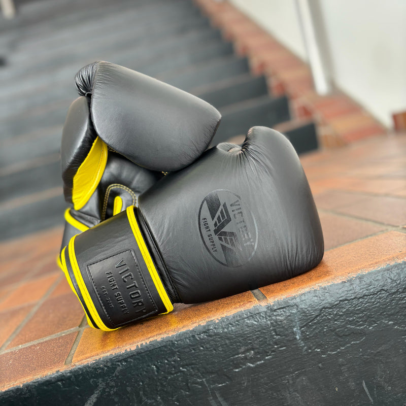 VICTORY GLOVES MUAY THAI LEATHER BLACK/NEON