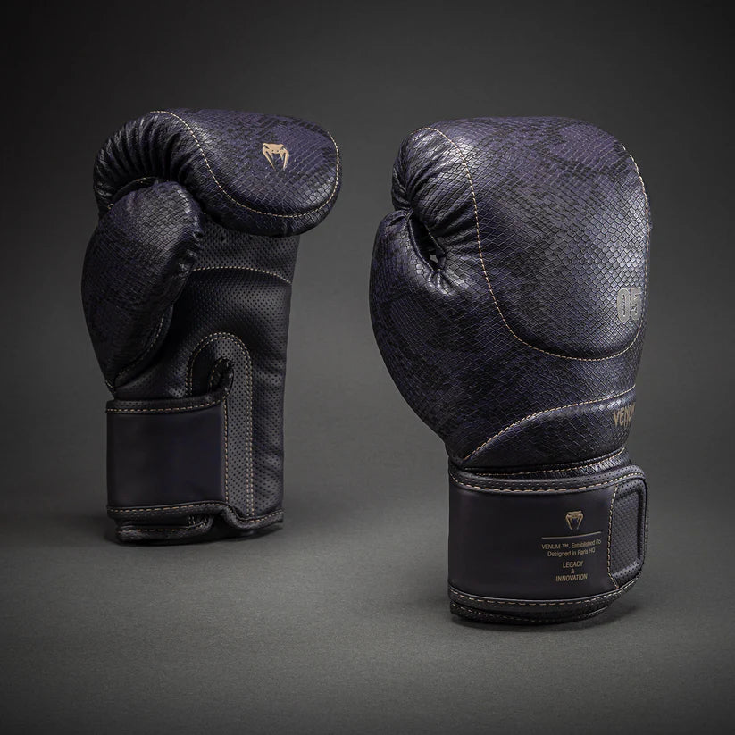 VENUM GLOVES IMPACT EVO SCALES BOXING DARK PURPLE