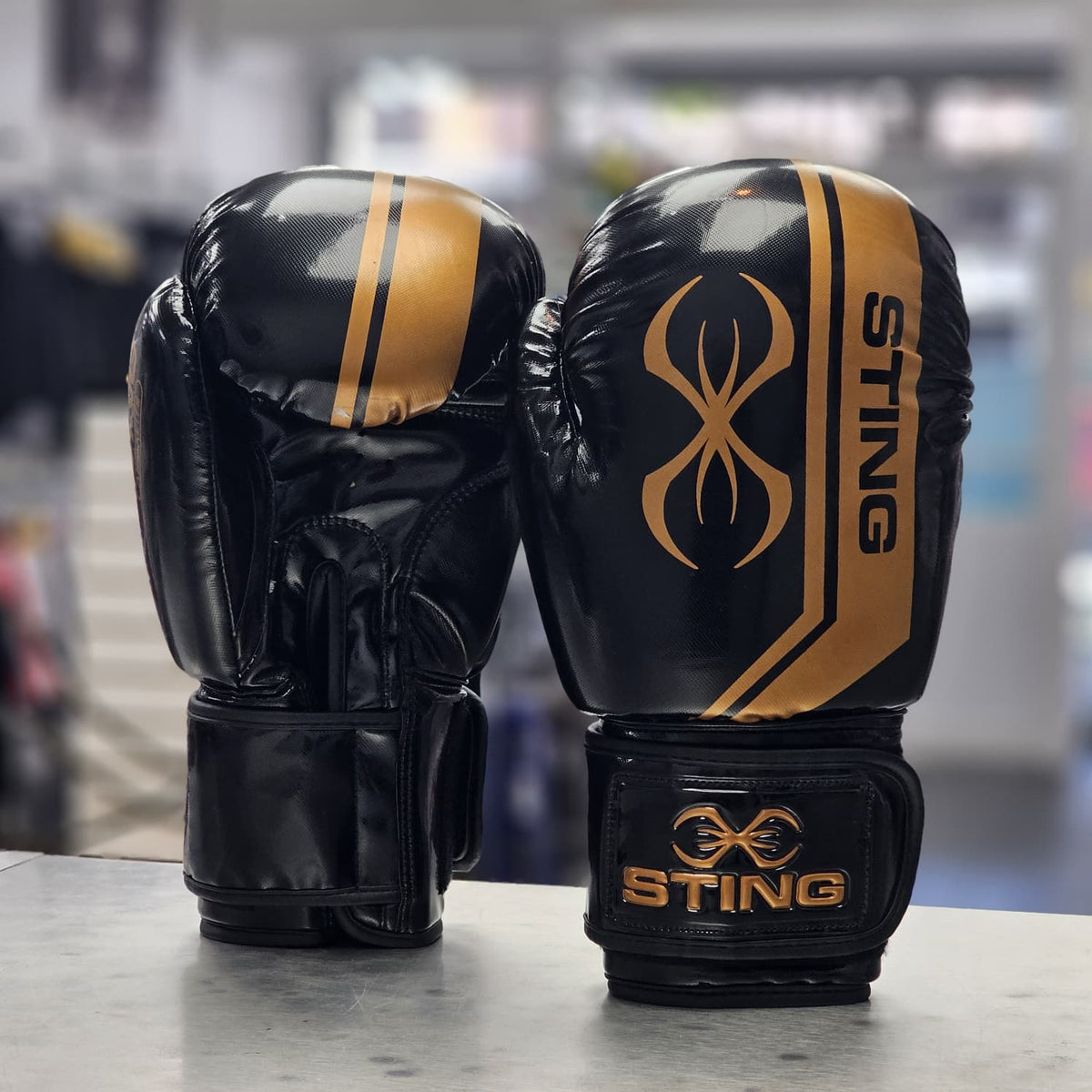 STING BOXING GLOVES ARMALITE  HOOK & LOOP  BLACK BRONZE