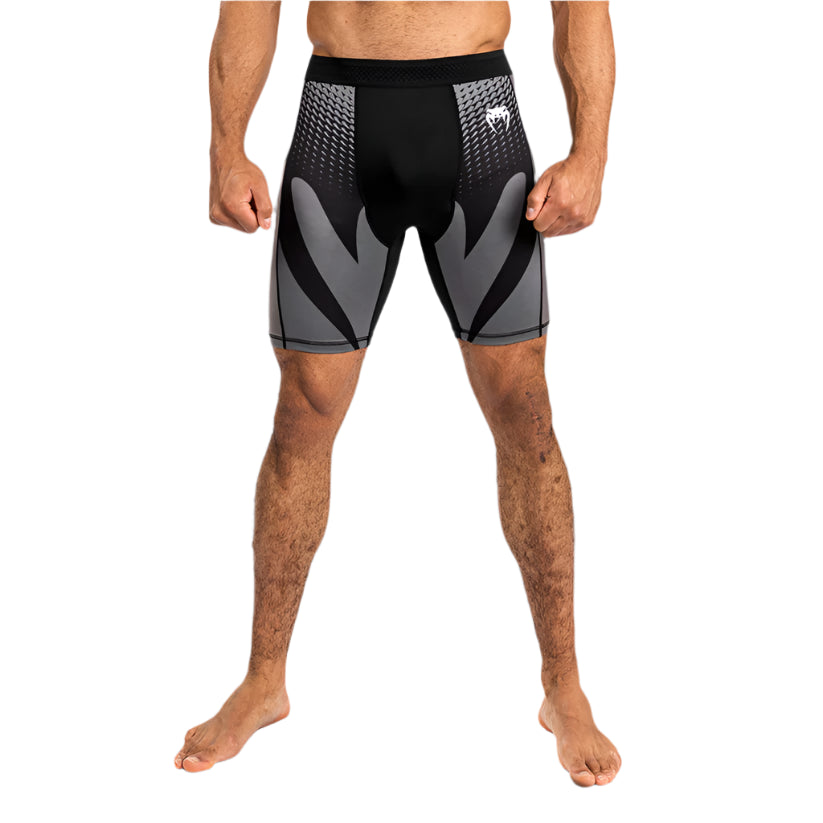 VENUM VALE TUDO SHORT ATTACK  BLACK