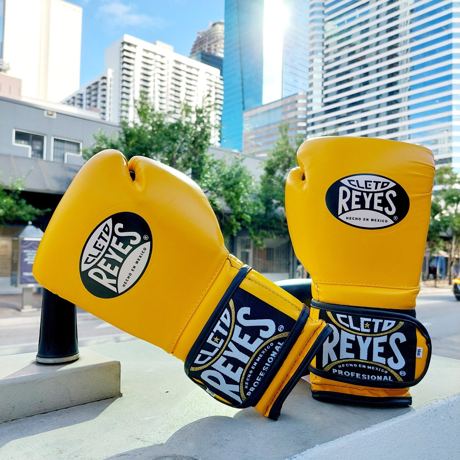 CLETO REYES GLOVES HOOK AND LOOP BOXING YELLOW – MSM FIGHT SHOP