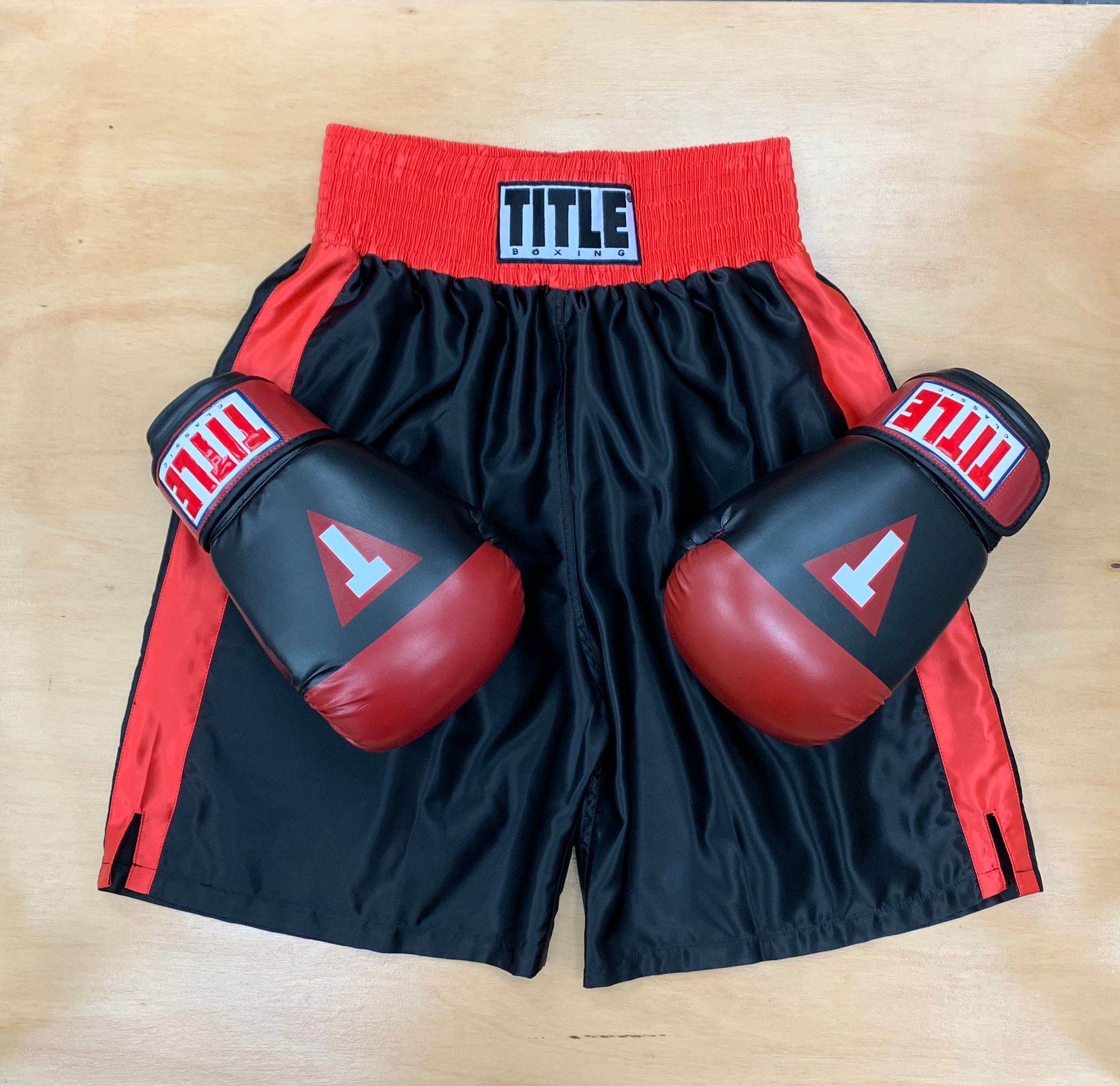 TITLE BOXING タイトル EDGE BOXING TRUNKS 黒 M TITLE BOXING SHORTS EDGE 2.0 BLACK – MSM FIGHT SHOP