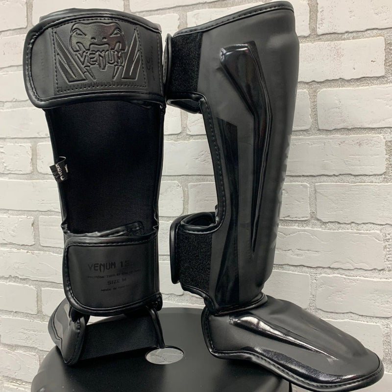 VENUM SHINGUARDS ELITE BLACK/BLACK